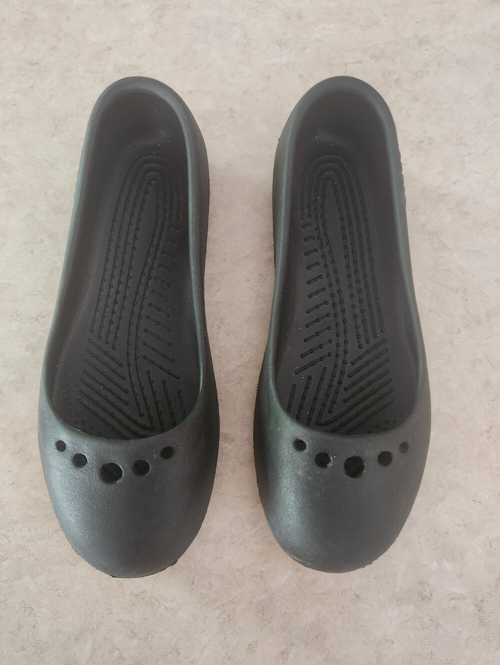 Girls Slip-on Crocs In Black